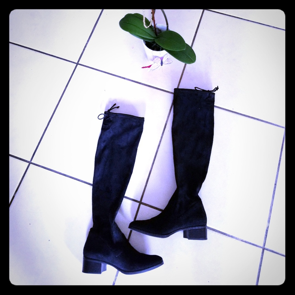 📌SOLD📌Like new Zara suede boots